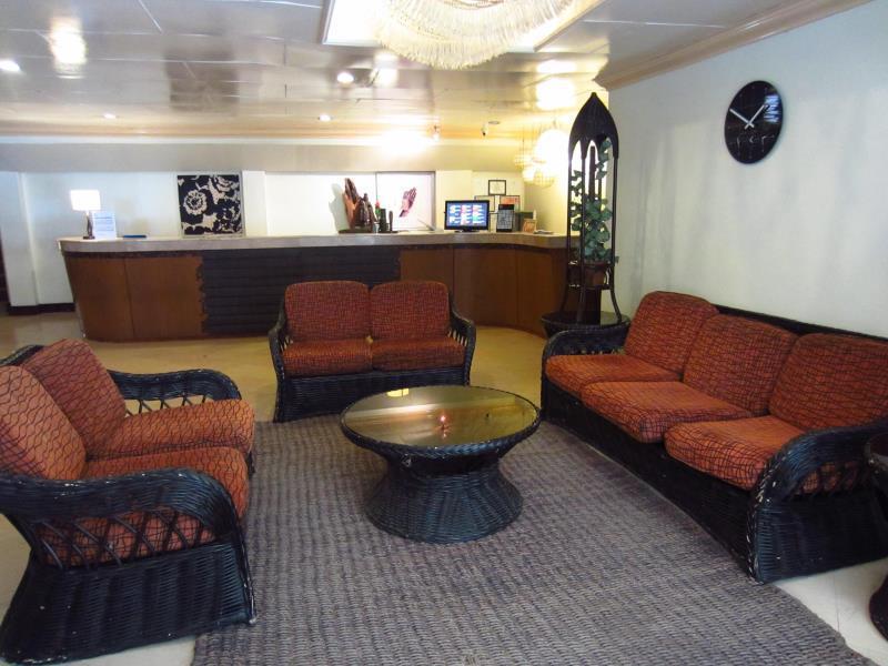Hotel Cesario 麦克坦 外观 照片