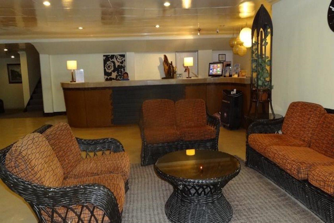Hotel Cesario 麦克坦 外观 照片