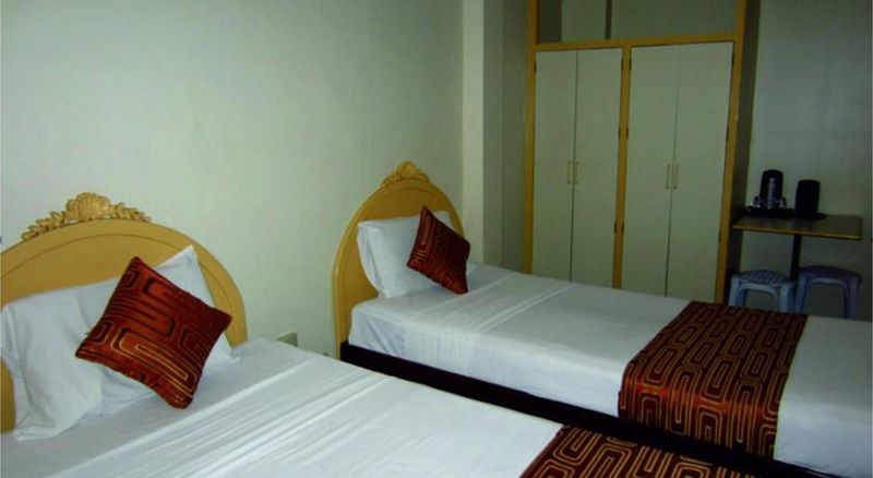 Hotel Cesario 麦克坦 外观 照片