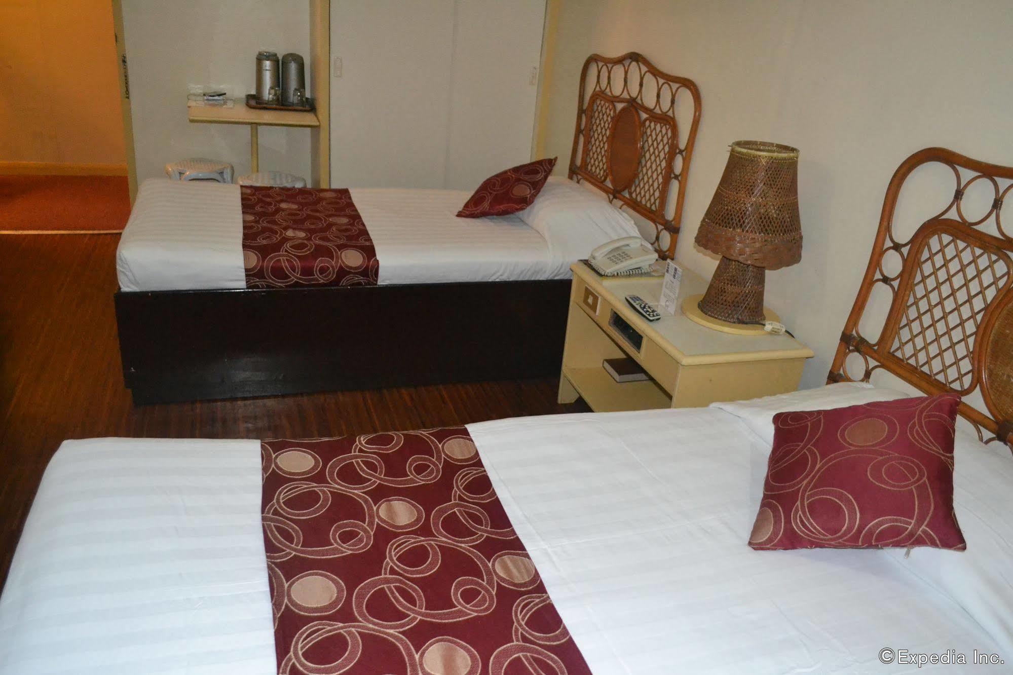 Hotel Cesario 麦克坦 外观 照片
