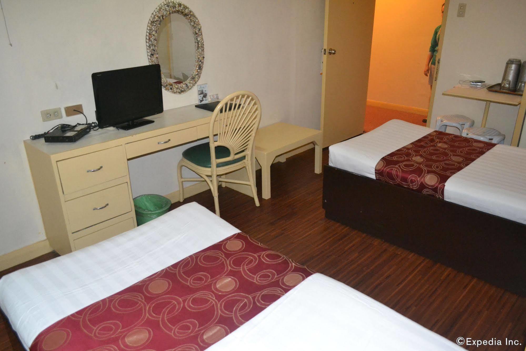 Hotel Cesario 麦克坦 外观 照片